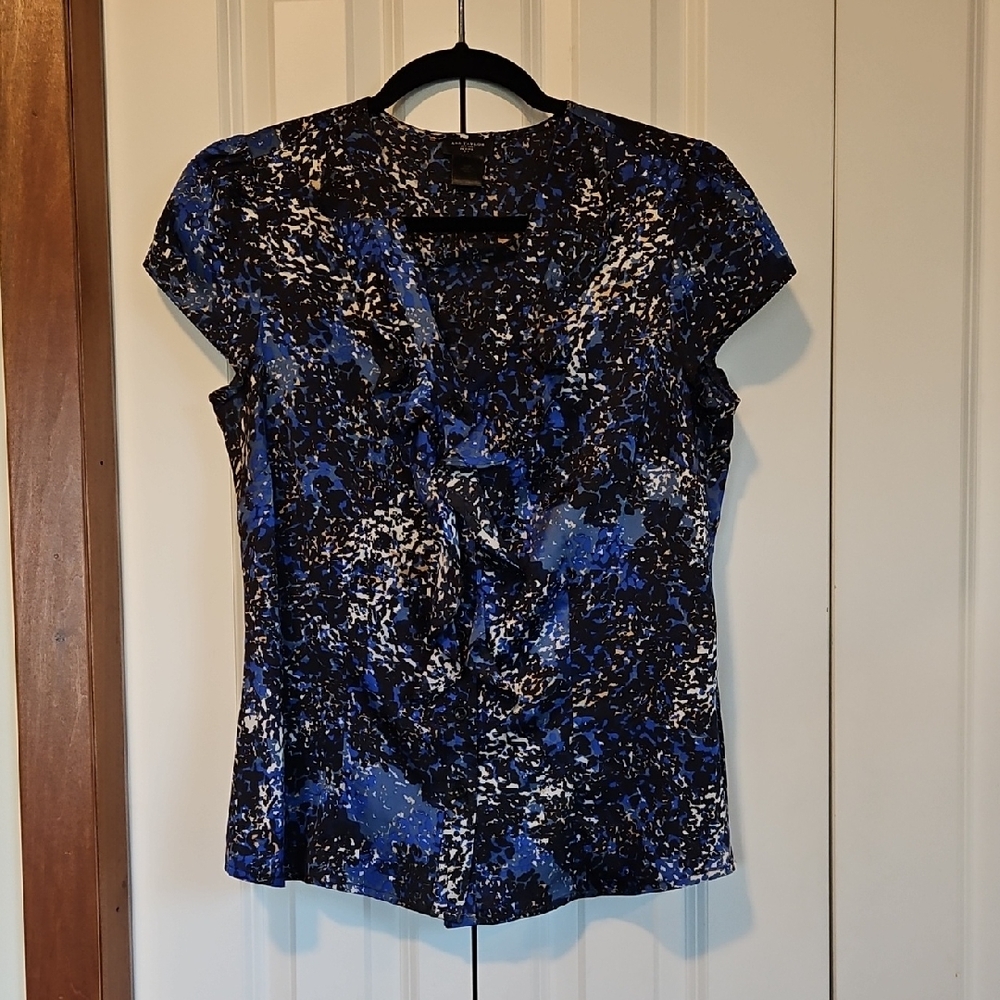Ann Taylor Blue and Black Patterned Blouse Size 10P Button Down